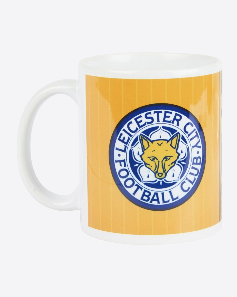 Leicester City Retro Mug - 2002 Away